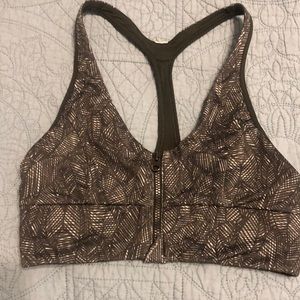 Olive green XS Lululemon sports bra 💚
